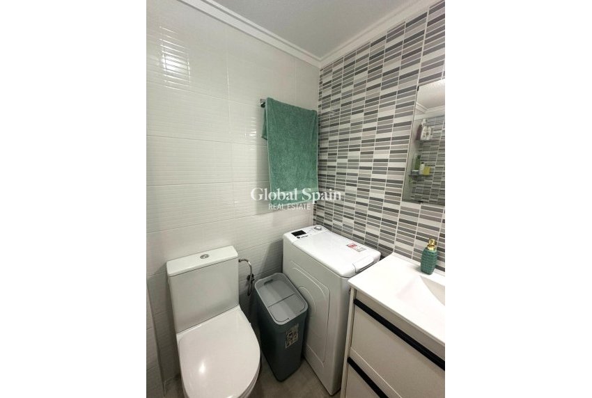 Venta - APARTAMENTO -
TORREVIEJA - Center