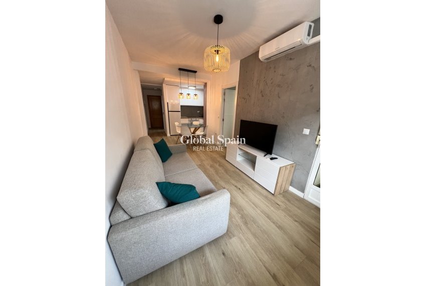 Venta - APARTAMENTO -
TORREVIEJA - Center