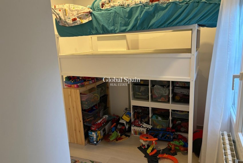 Venta - APARTAMENTO -
TORREVIEJA - Center