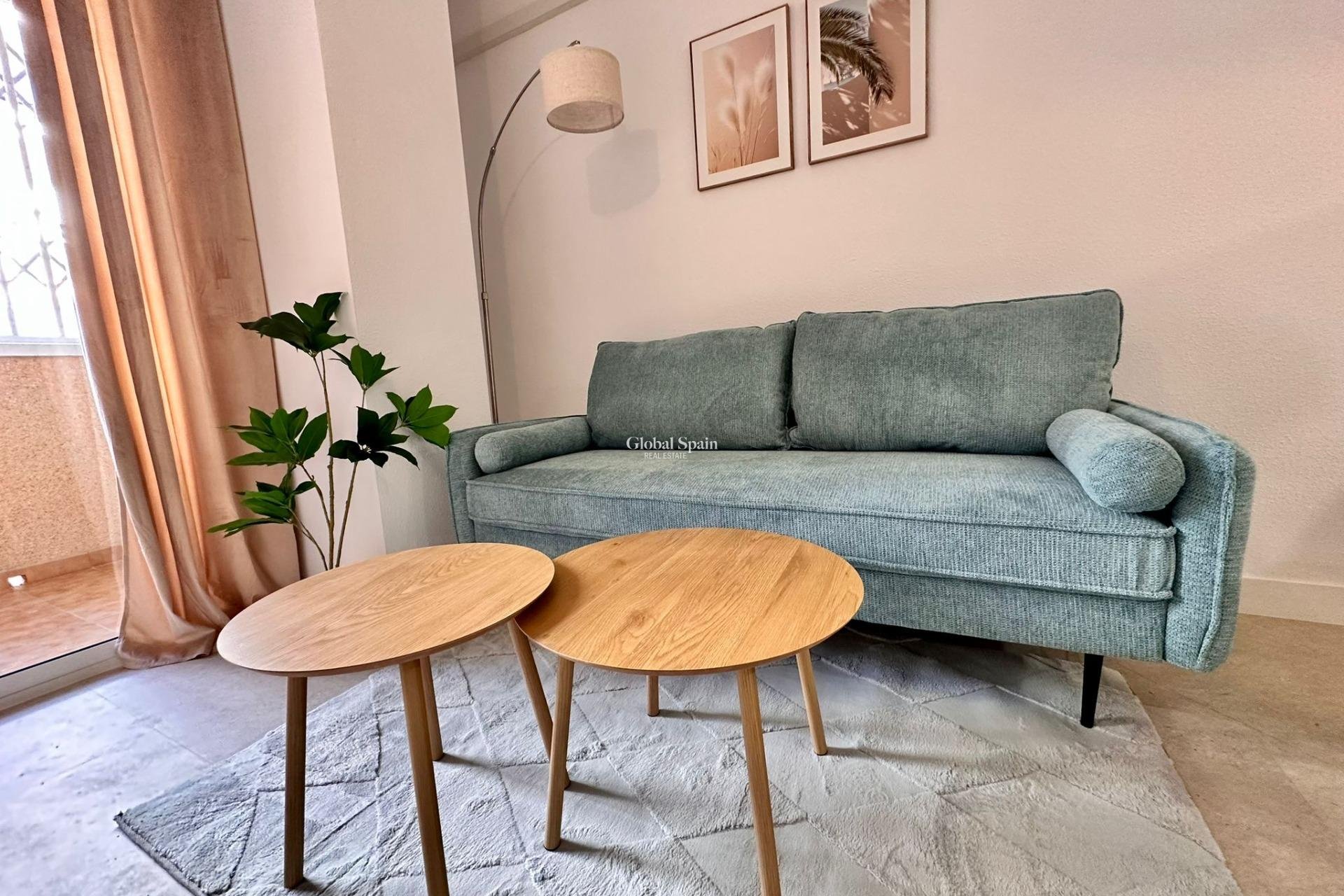 Venta - APARTAMENTO -
TORREVIEJA - Center