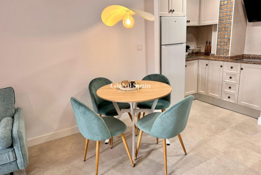 Venta - APARTAMENTO -
TORREVIEJA - Center