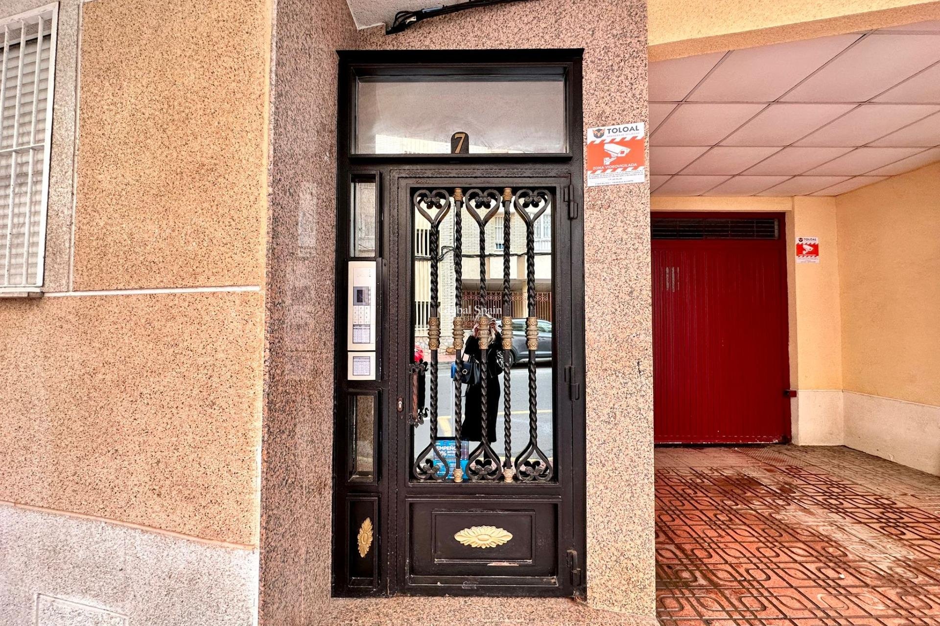 Venta - APARTAMENTO -
TORREVIEJA - Center