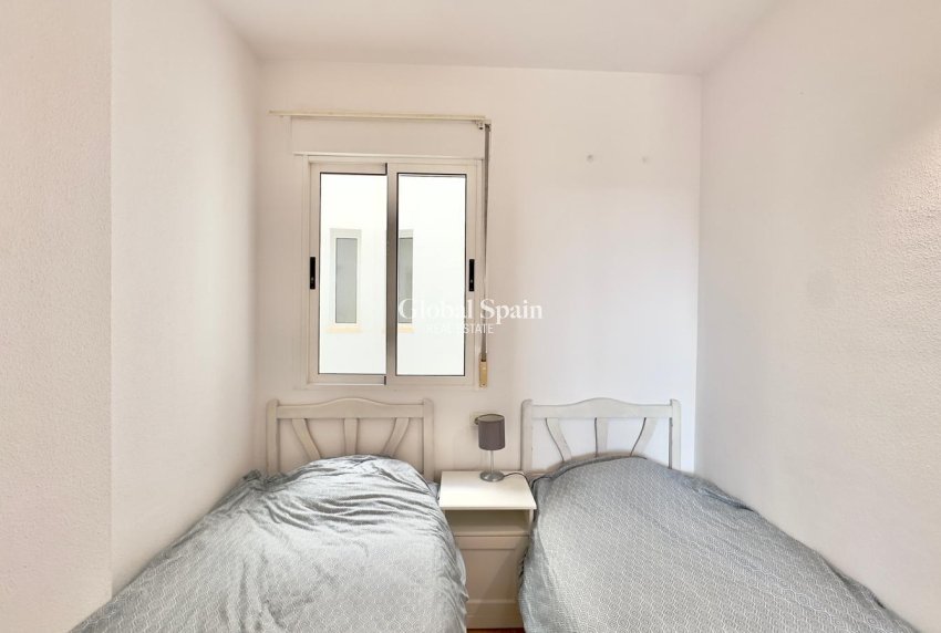 Venta - APARTAMENTO -
TORREVIEJA - Center