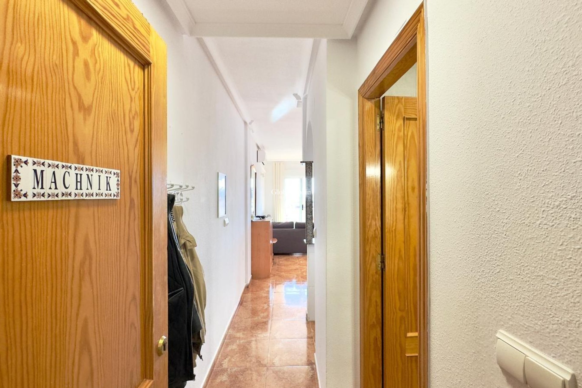 Venta - APARTAMENTO -
TORREVIEJA - Center