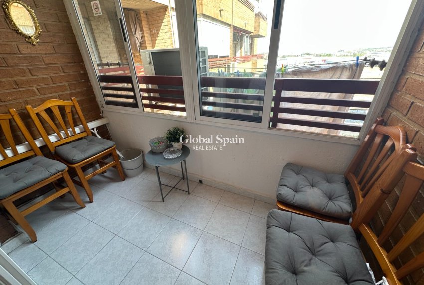 Venta - APARTAMENTO -
TORREVIEJA - Center