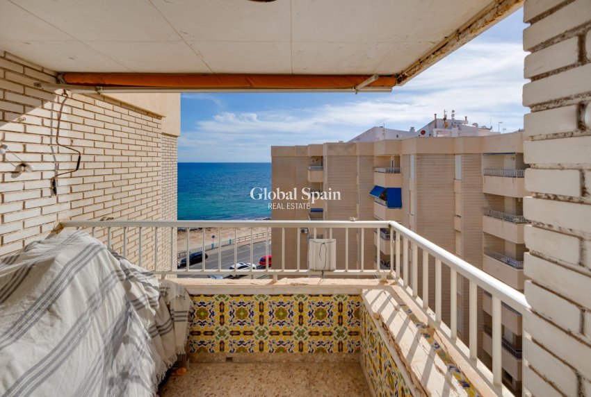 Venta - APARTAMENTO -
TORREVIEJA - Center