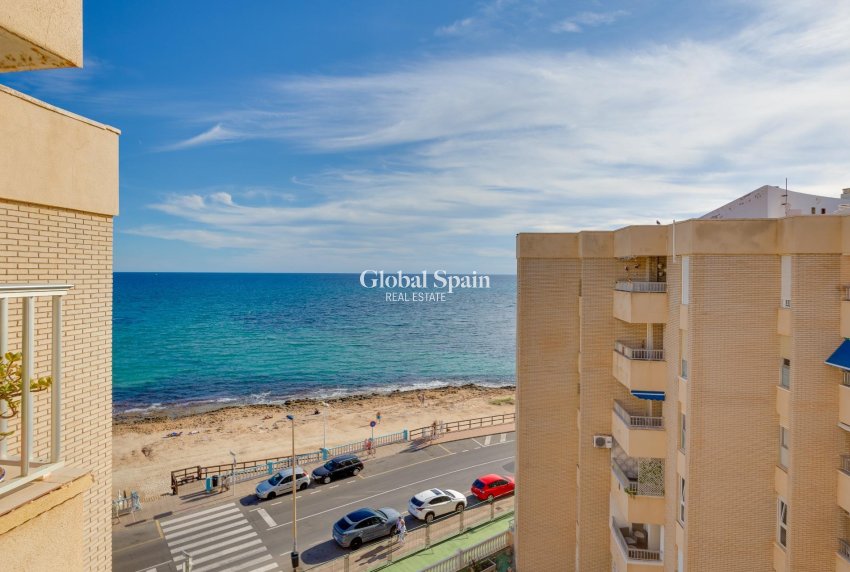 Venta - APARTAMENTO -
TORREVIEJA - Center
