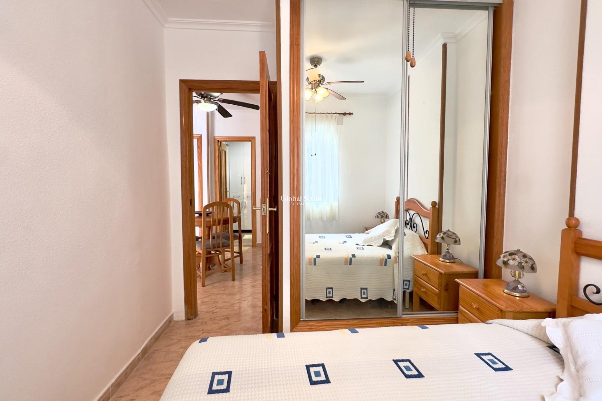Venta - APARTAMENTO -
TORREVIEJA - Center