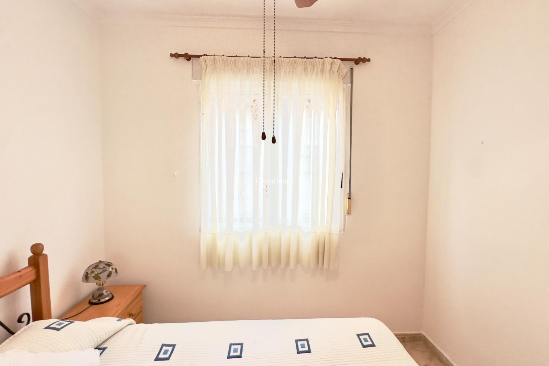 Venta - APARTAMENTO -
TORREVIEJA - Center