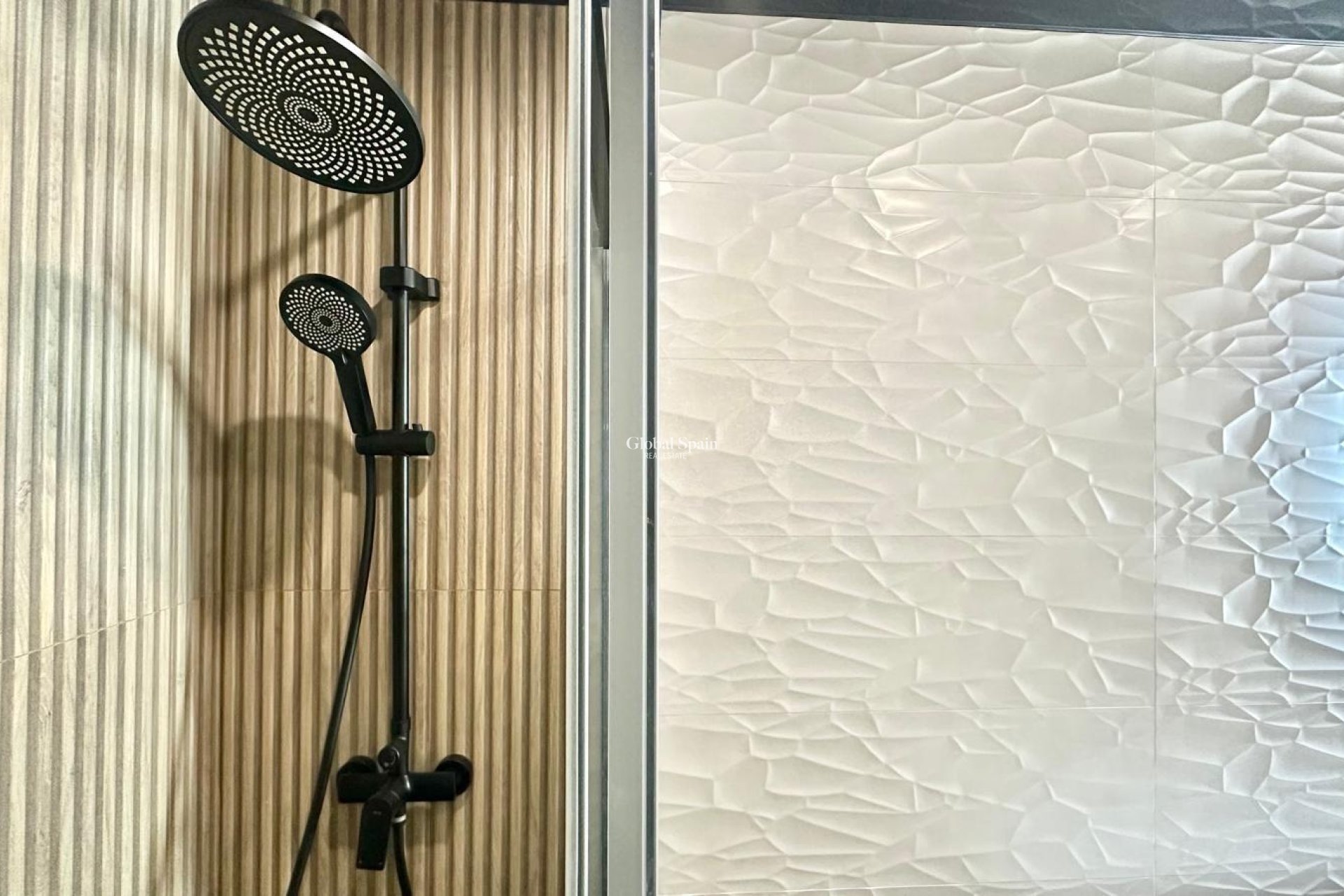 Venta - APARTAMENTO -
TORREVIEJA - Center