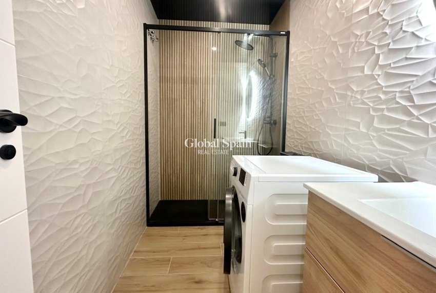 Venta - APARTAMENTO -
TORREVIEJA - Center