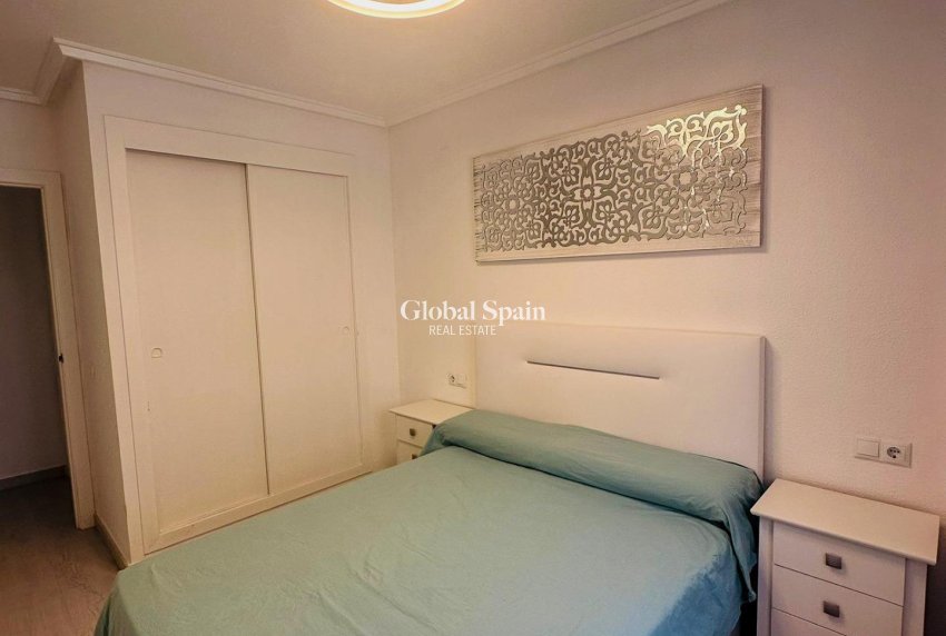 Venta - APARTAMENTO -
TORREVIEJA - Center