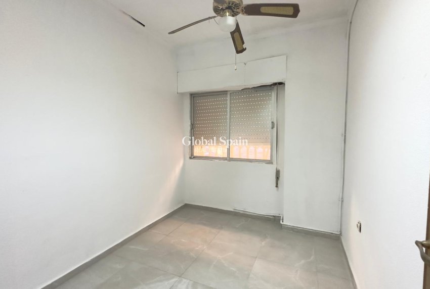 Venta - APARTAMENTO -
TORREVIEJA - Center