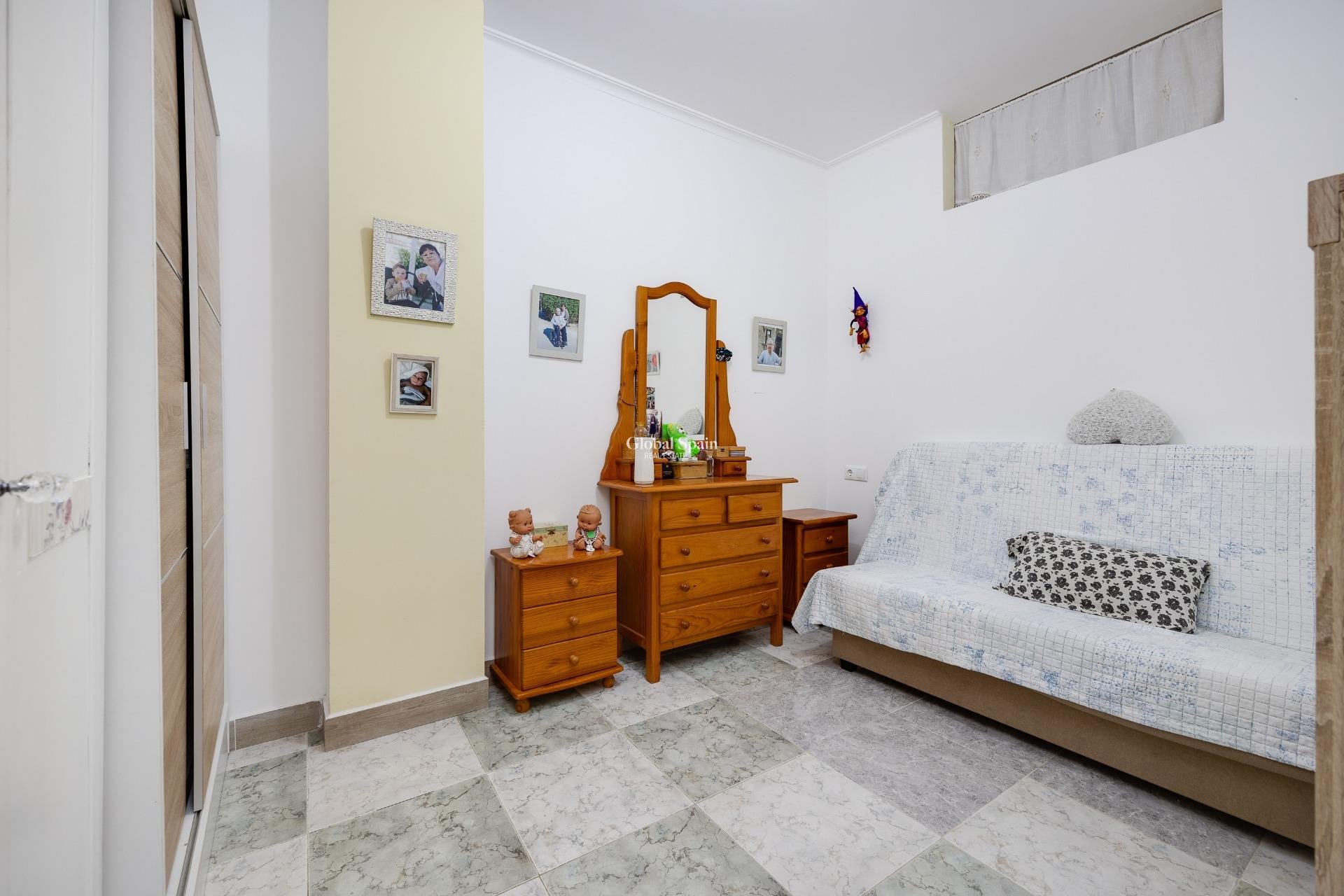 Venta - APARTAMENTO -
TORREVIEJA - Center