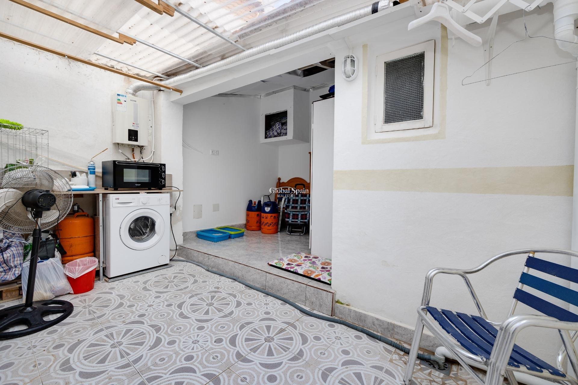 Venta - APARTAMENTO -
TORREVIEJA - Center