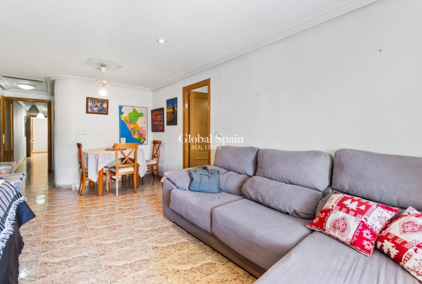 Venta - APARTAMENTO -
TORREVIEJA - Center
