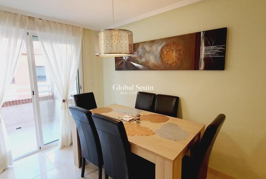 Venta - APARTAMENTO -
TORREVIEJA - Center