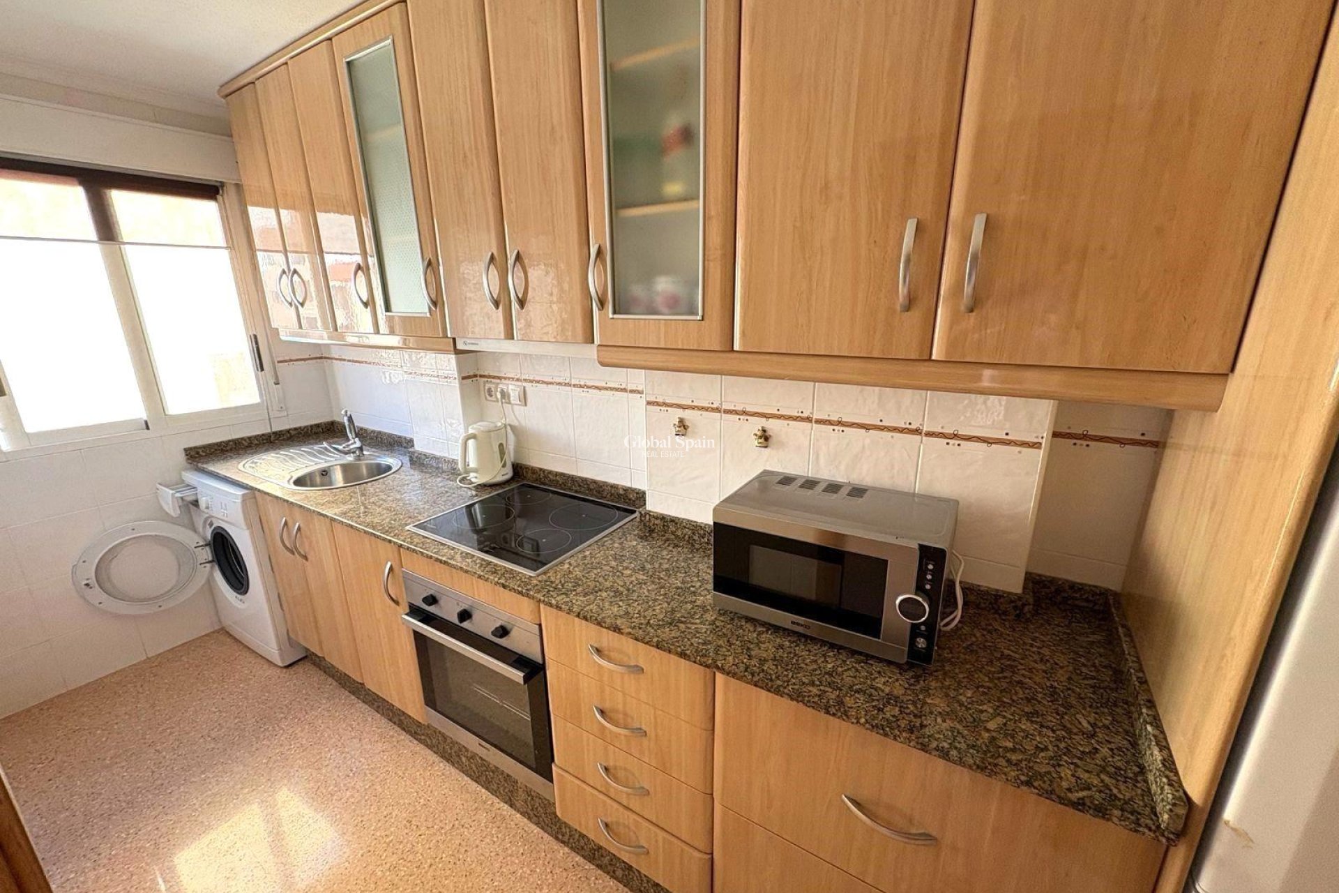 Venta - APARTAMENTO -
TORREVIEJA - Center