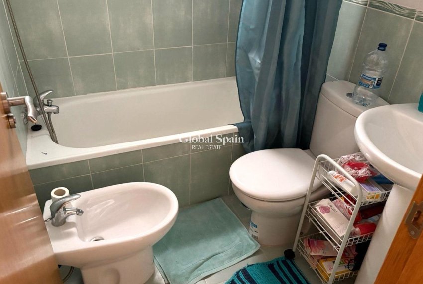 Venta - APARTAMENTO -
TORREVIEJA - Center