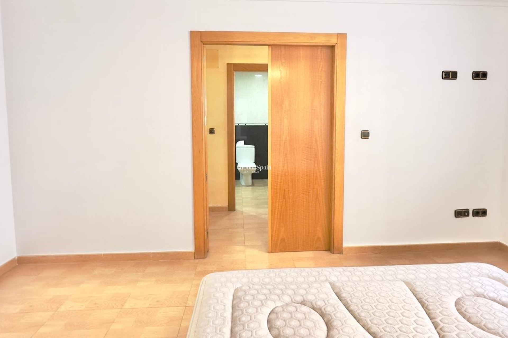 Venta - APARTAMENTO -
TORREVIEJA - Center