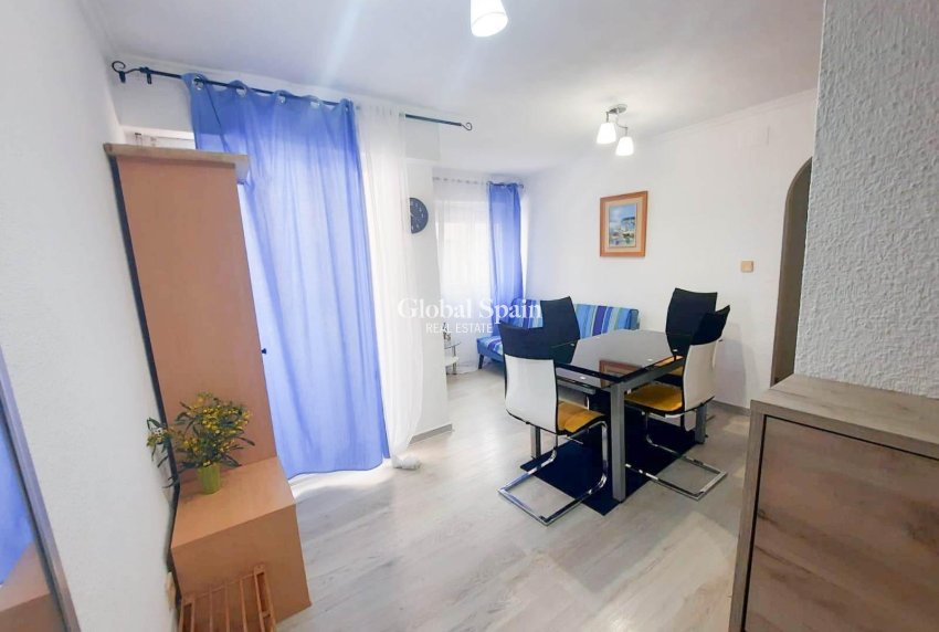 Venta - APARTAMENTO -
TORREVIEJA - Center