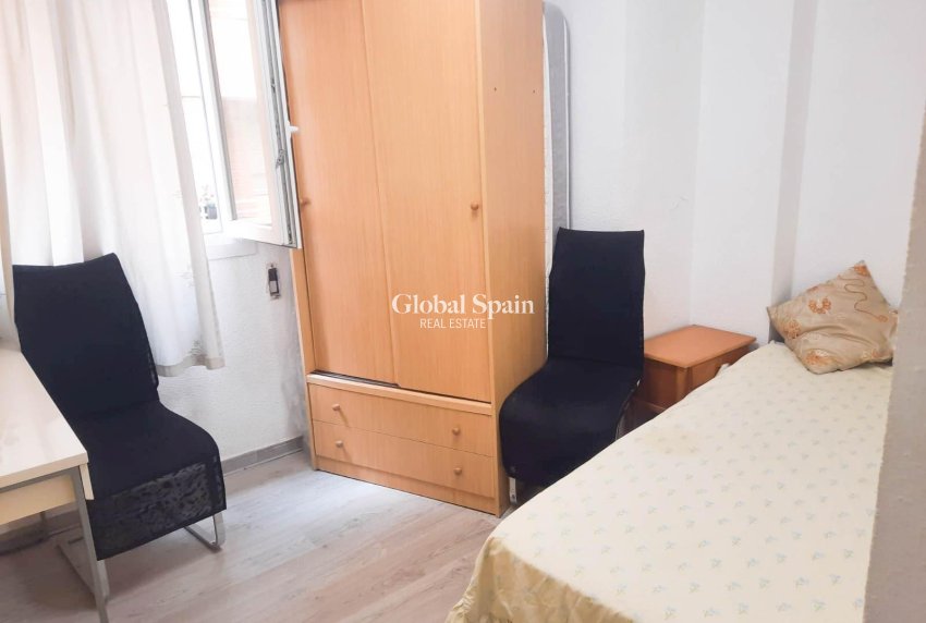 Venta - APARTAMENTO -
TORREVIEJA - Center