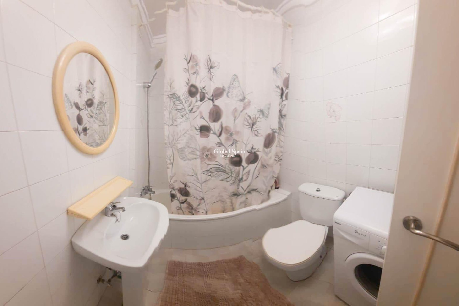 Venta - APARTAMENTO -
TORREVIEJA - Center