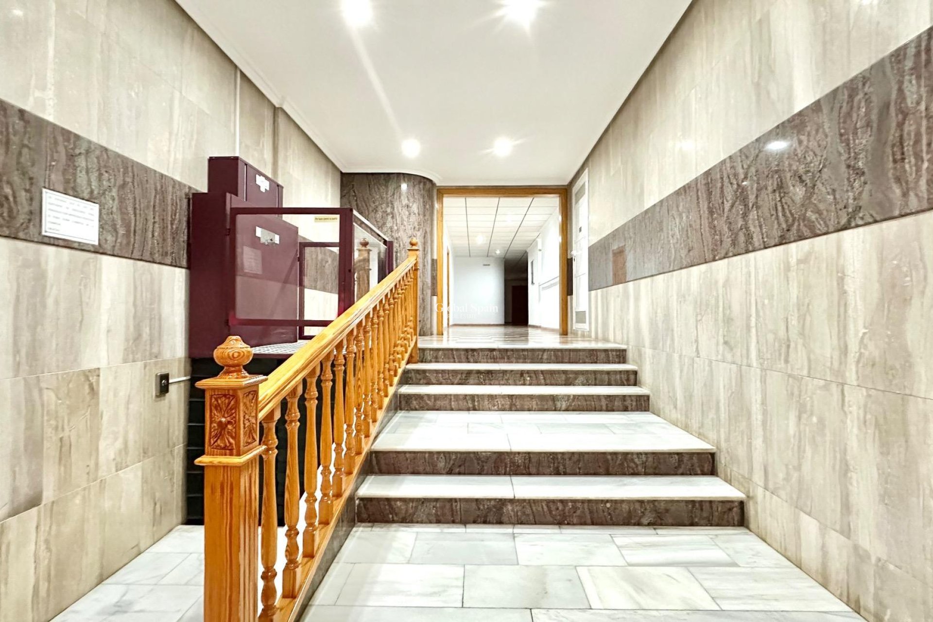 Venta - APARTAMENTO -
TORREVIEJA - Center