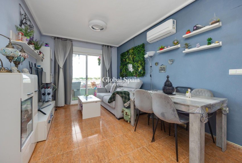 Venta - APARTAMENTO -
TORREVIEJA - Center