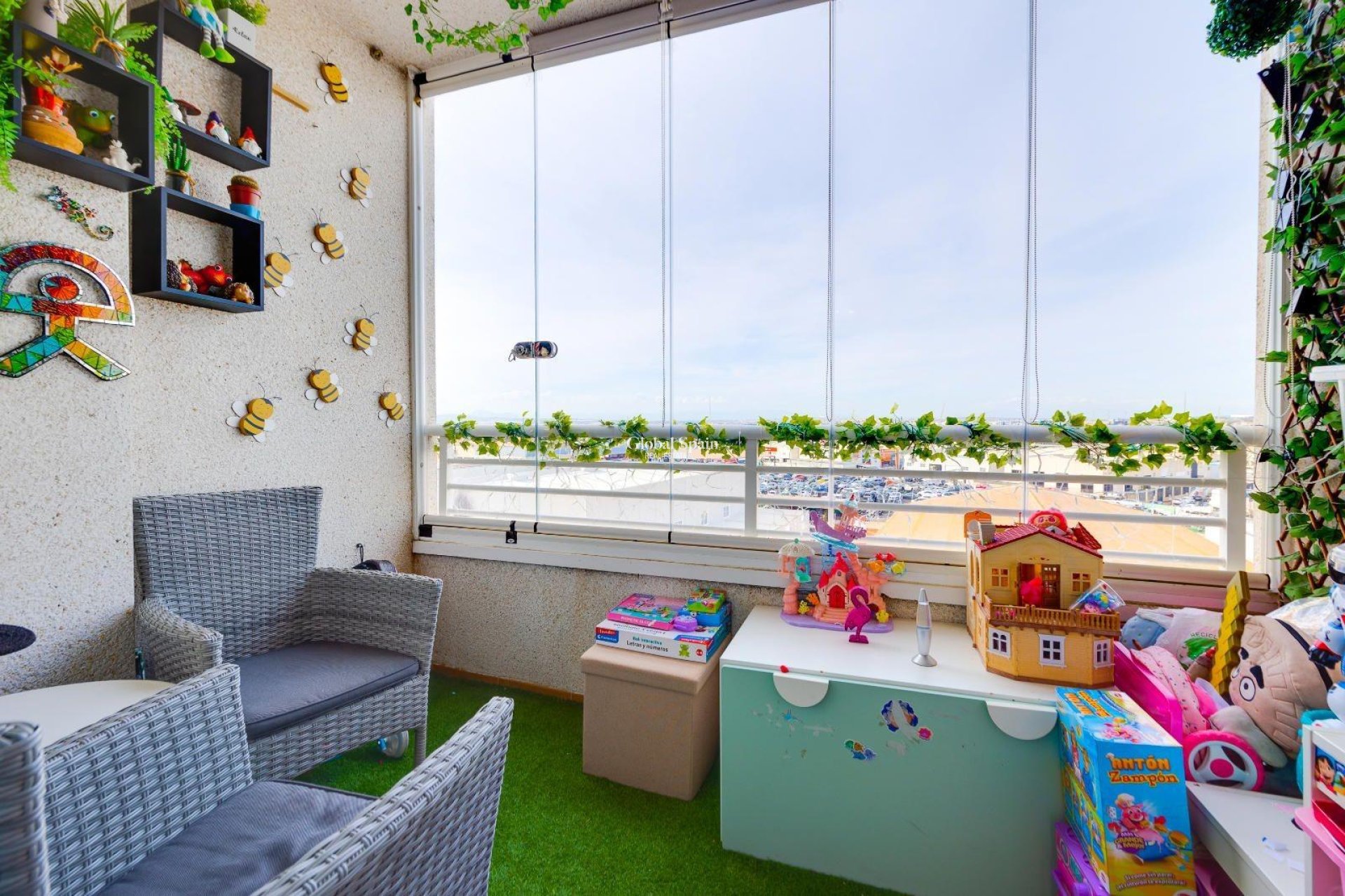 Venta - APARTAMENTO -
TORREVIEJA - Center