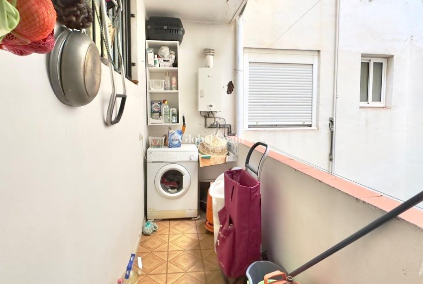 Venta - APARTAMENTO -
TORREVIEJA - Center