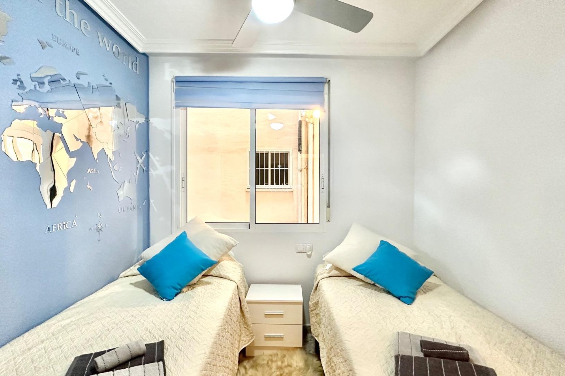 Venta - APARTAMENTO -
TORREVIEJA - Center