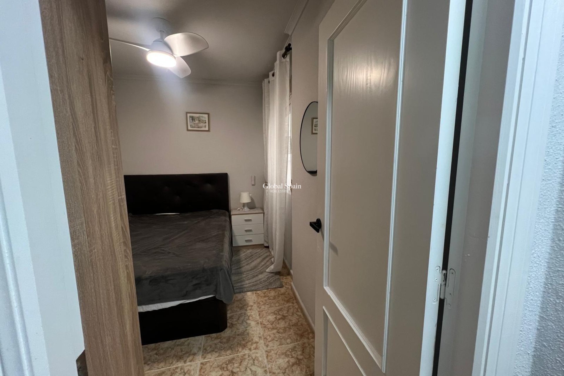 Venta - APARTAMENTO -
TORREVIEJA - Center