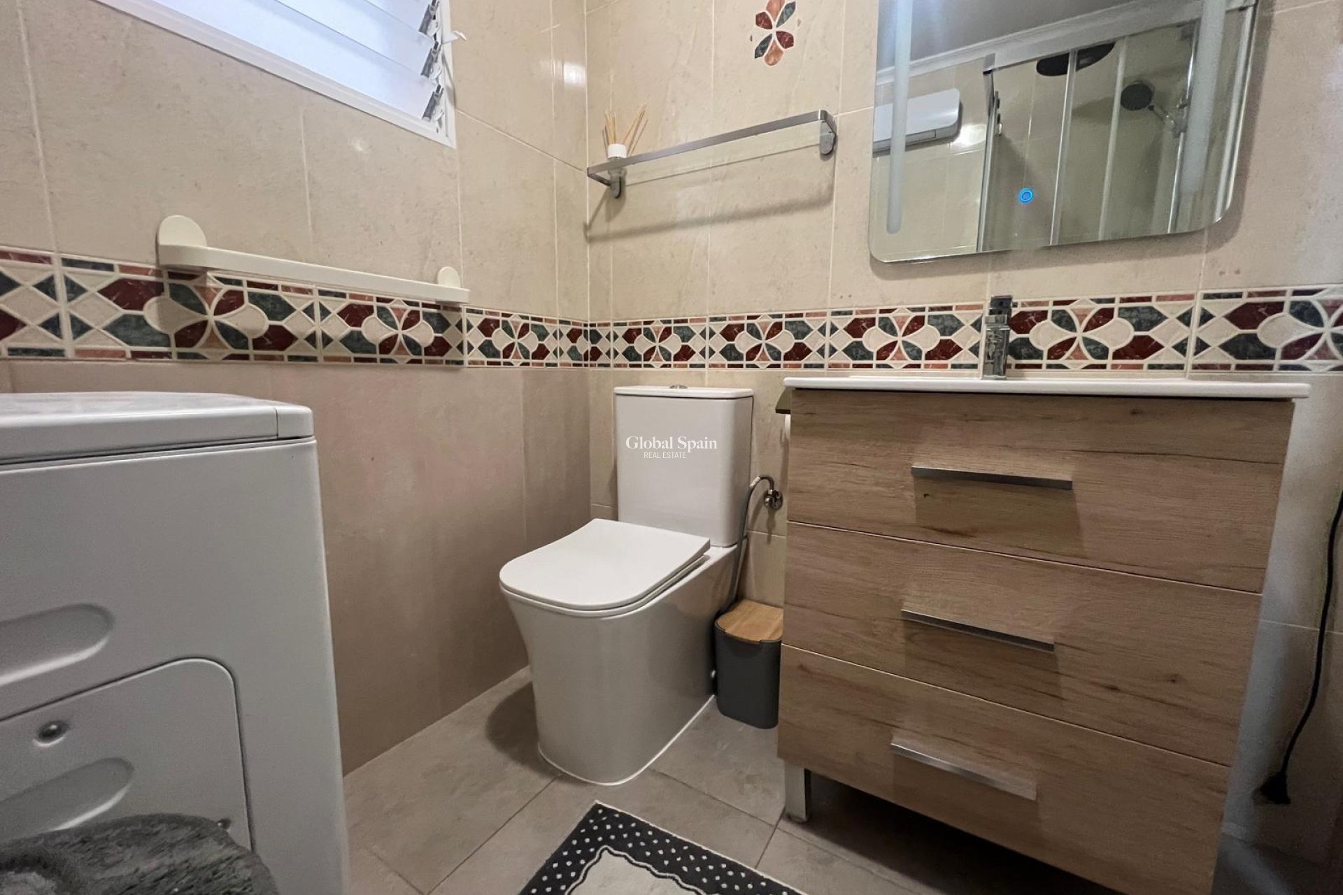 Venta - APARTAMENTO -
TORREVIEJA - Center