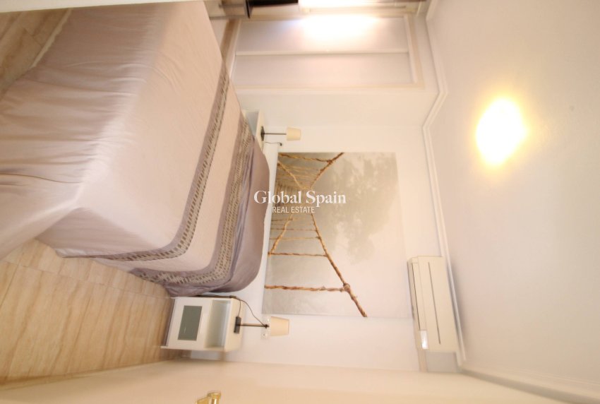 Venta - APARTAMENTO -
TORREVIEJA - Center