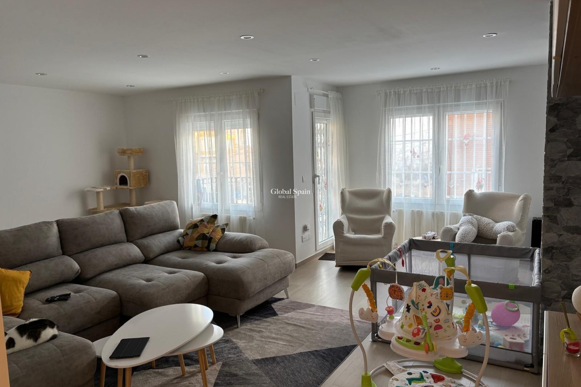 Venta - APARTAMENTO -
TORREVIEJA - Center