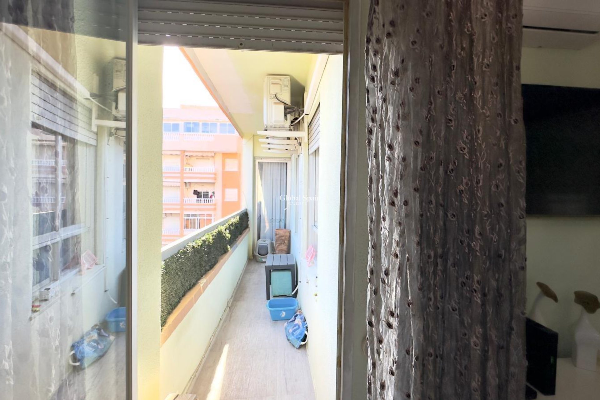 Venta - APARTAMENTO -
TORREVIEJA - Center