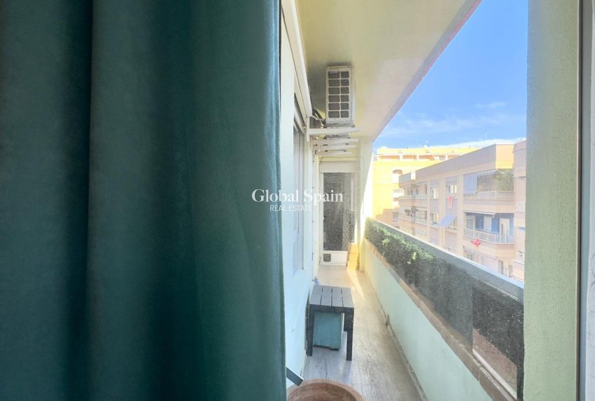 Venta - APARTAMENTO -
TORREVIEJA - Center