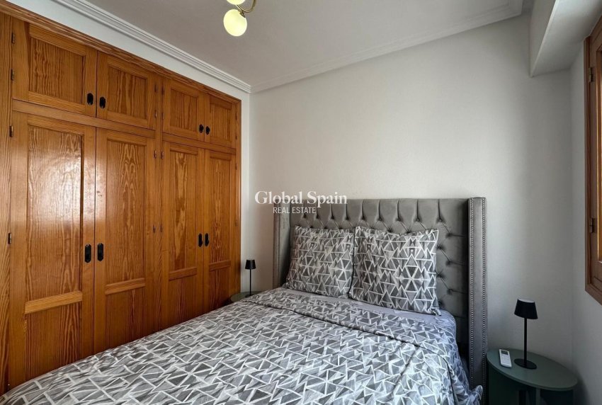 Venta - APARTAMENTO -
TORREVIEJA - Center