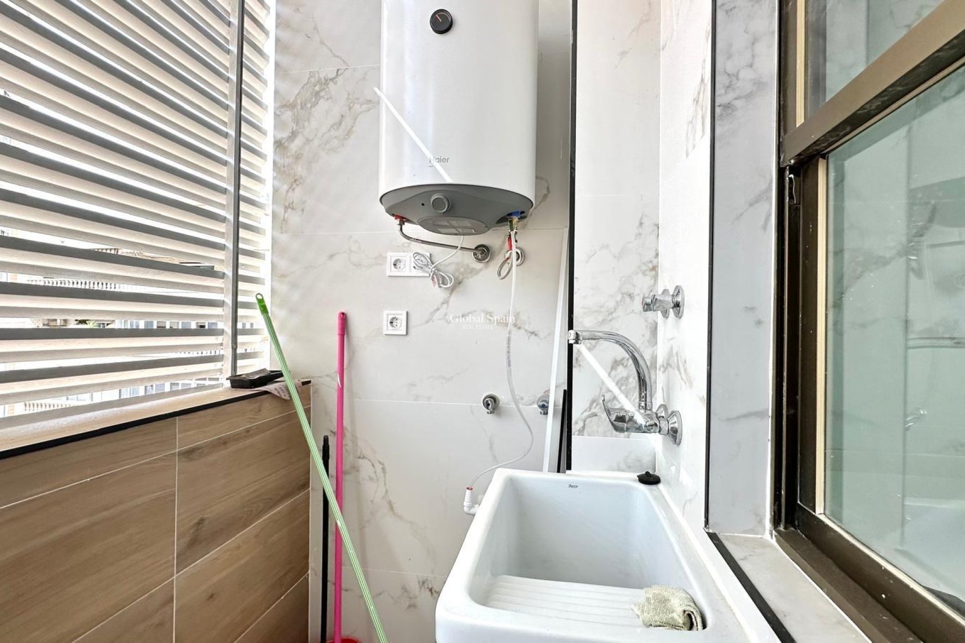 Venta - APARTAMENTO -
TORREVIEJA - Center
