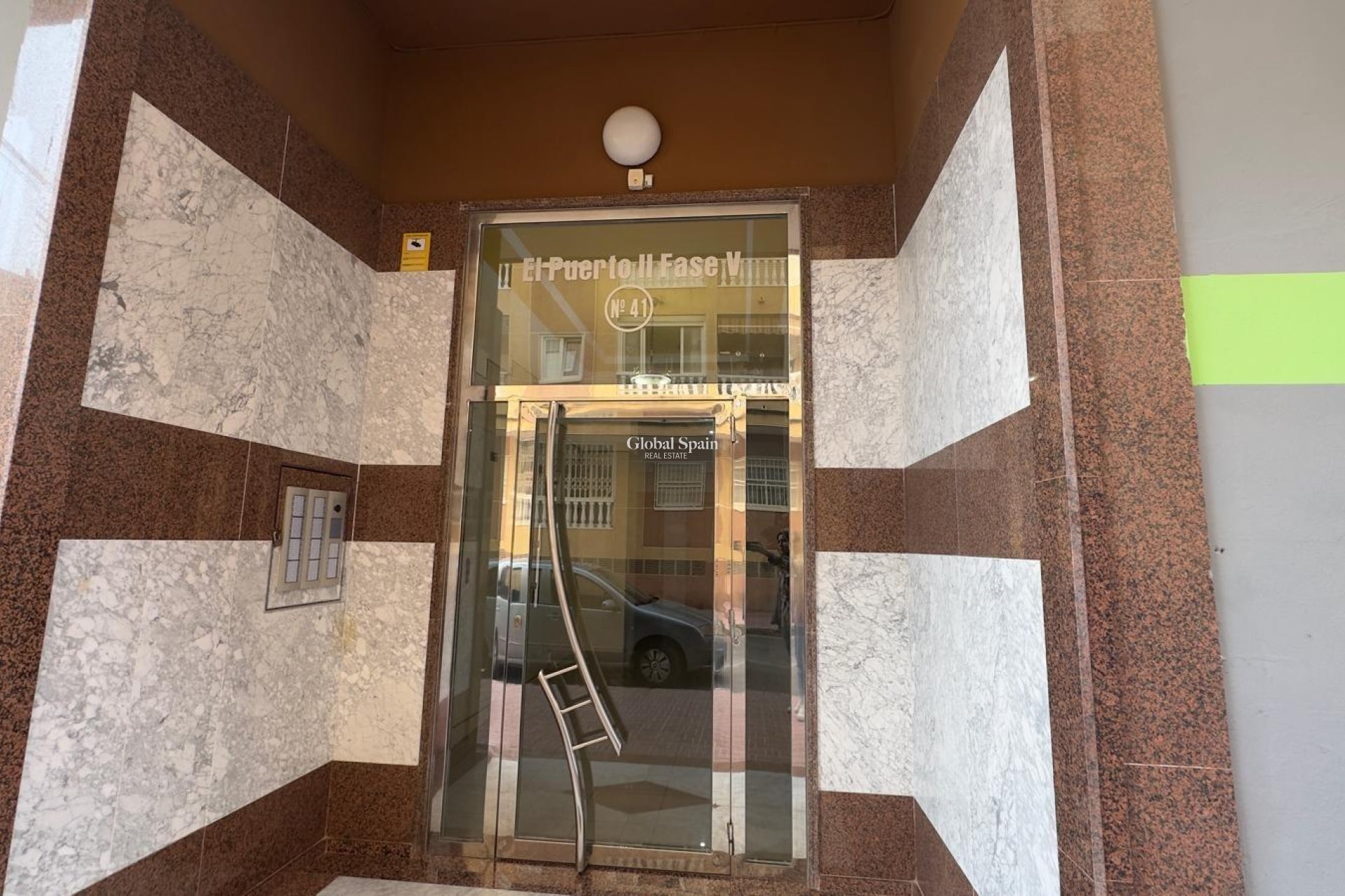 Venta - APARTAMENTO -
TORREVIEJA - Center