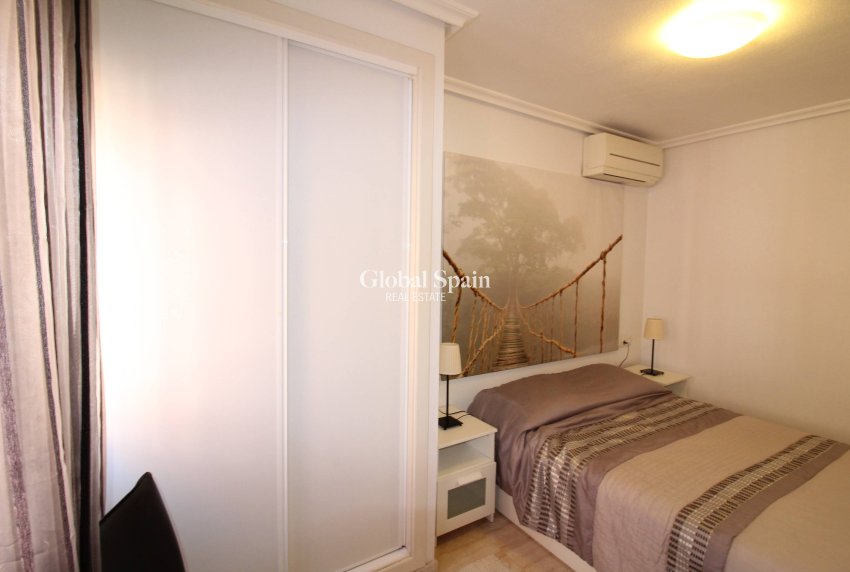 Venta - APARTAMENTO -
TORREVIEJA - Center