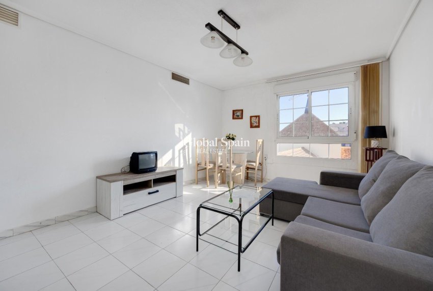 Venta - APARTAMENTO -
TORREVIEJA - Center