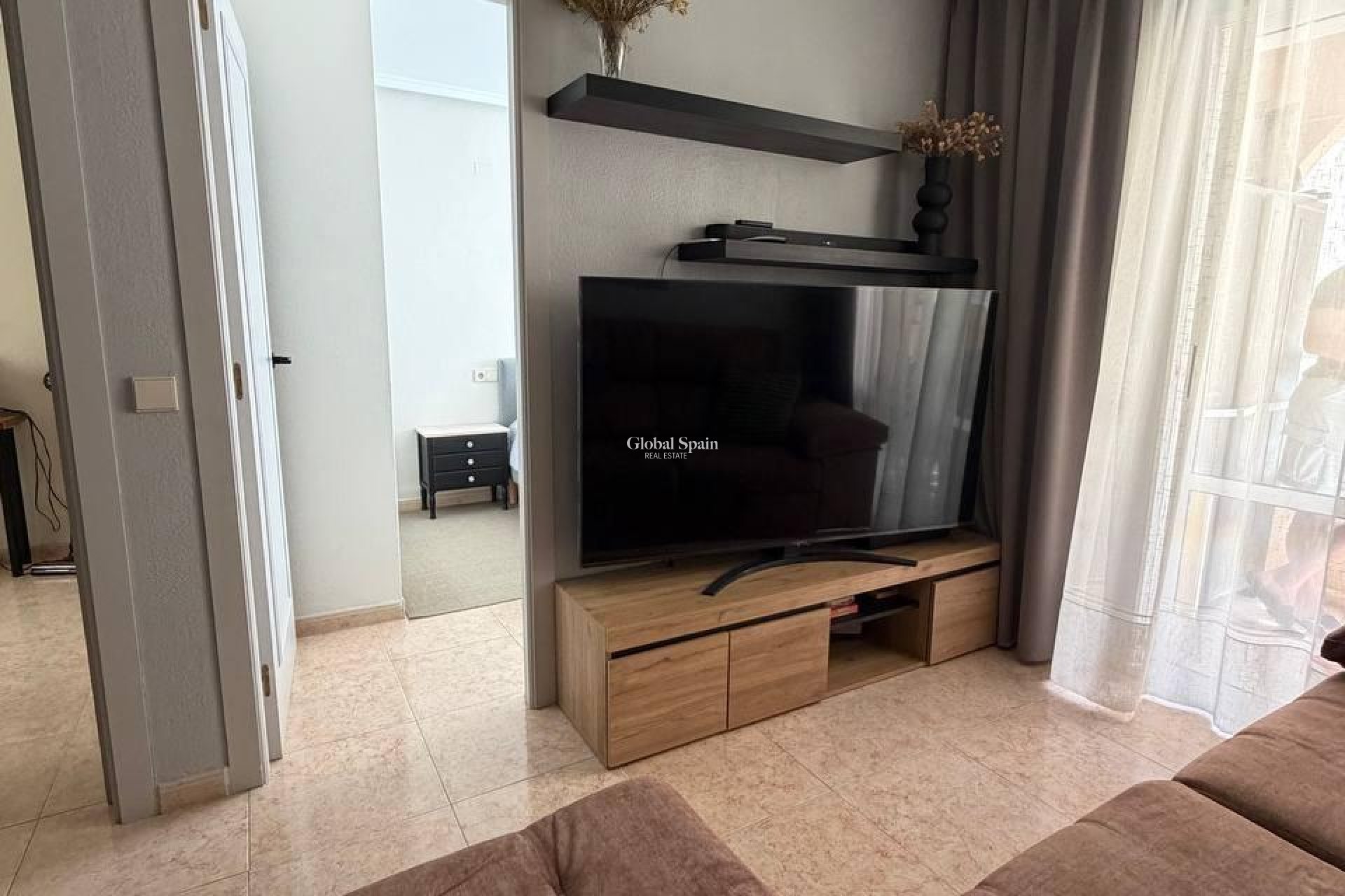 Venta - APARTAMENTO -
TORREVIEJA - Center