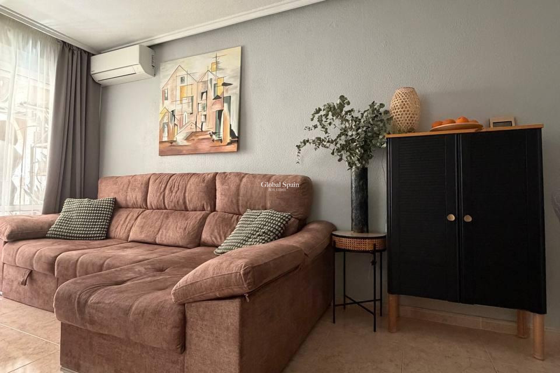 Venta - APARTAMENTO -
TORREVIEJA - Center