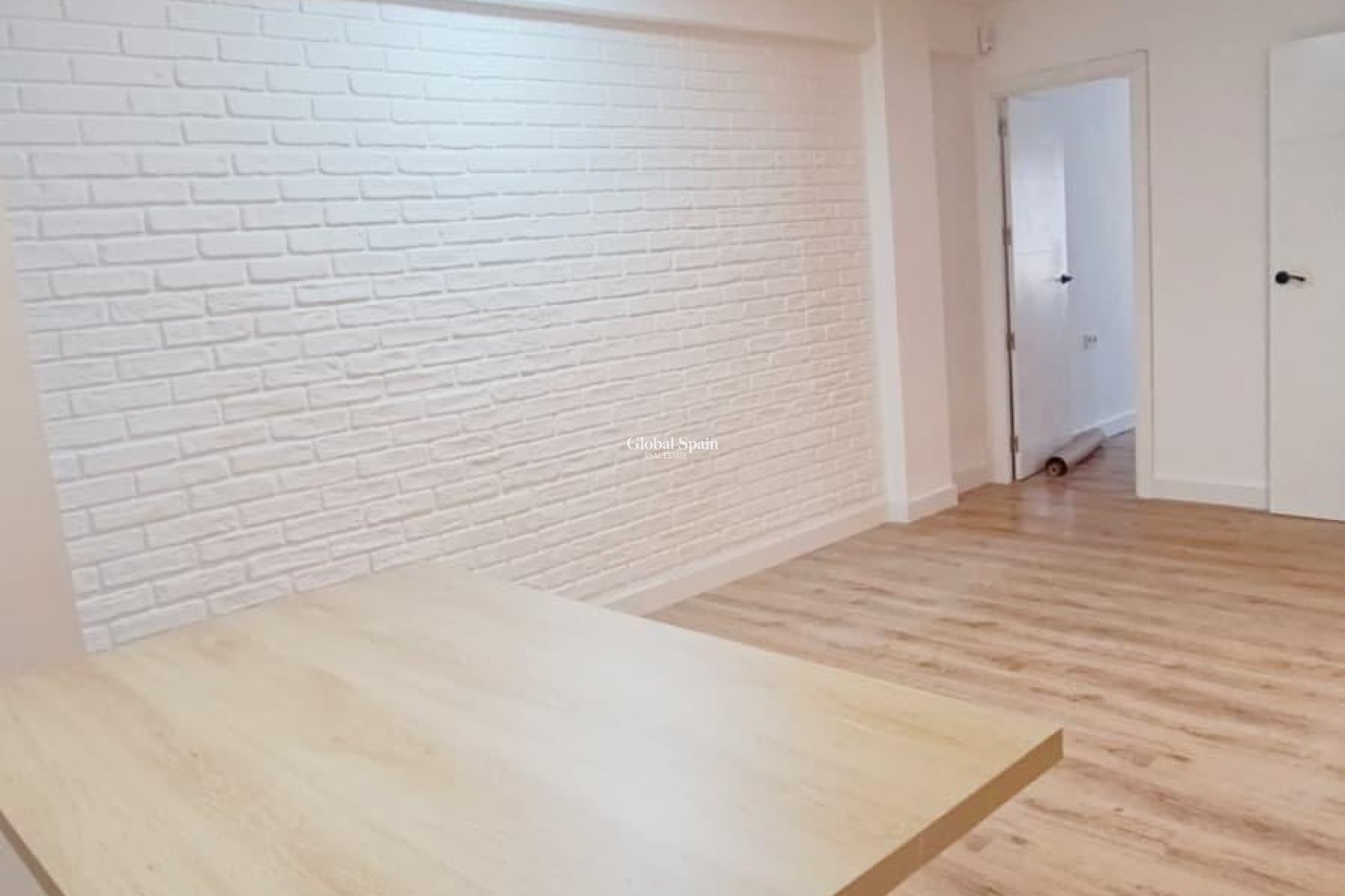 Venta - APARTAMENTO -
TORREVIEJA - Center