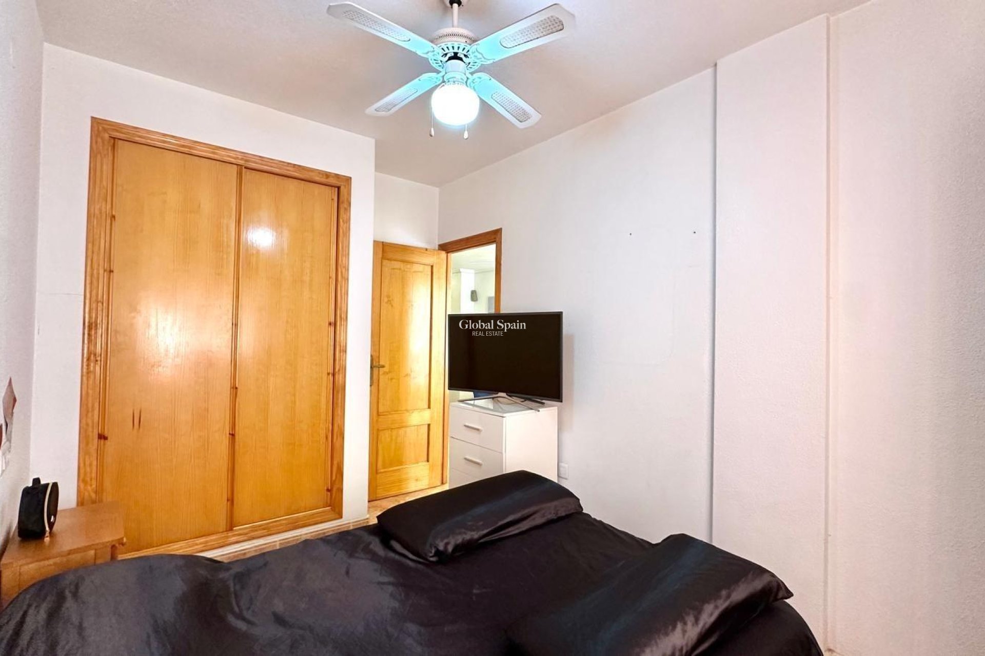 Venta - APARTAMENTO -
TORREVIEJA - Center