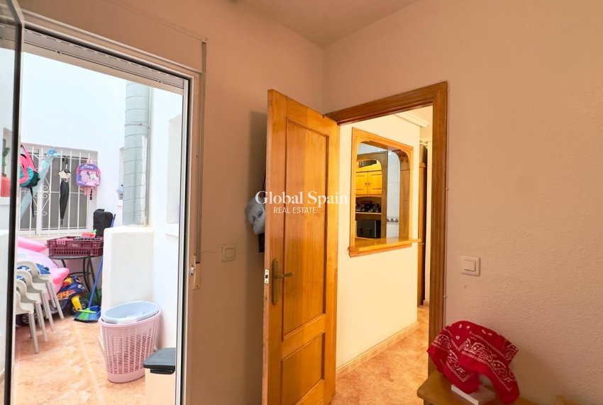 Venta - APARTAMENTO -
TORREVIEJA - Center