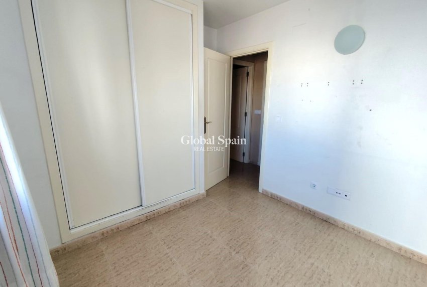 Venta - APARTAMENTO -
TORREVIEJA - Center