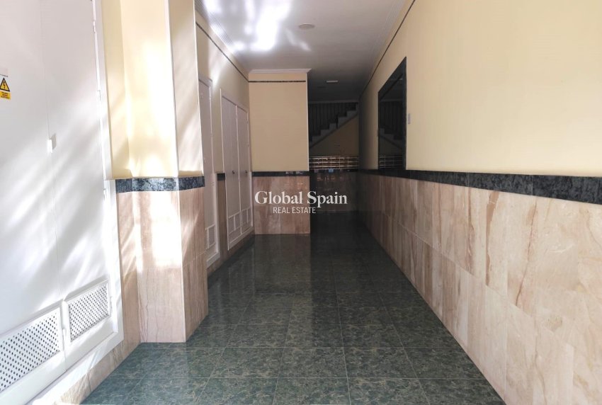 Venta - APARTAMENTO -
TORREVIEJA - Center